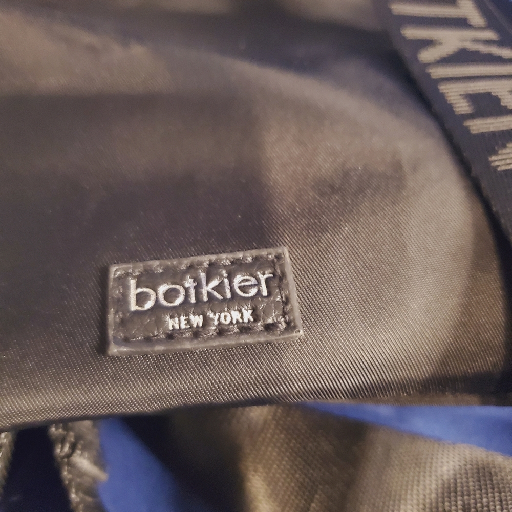 Backpack - Picture 5 of 7